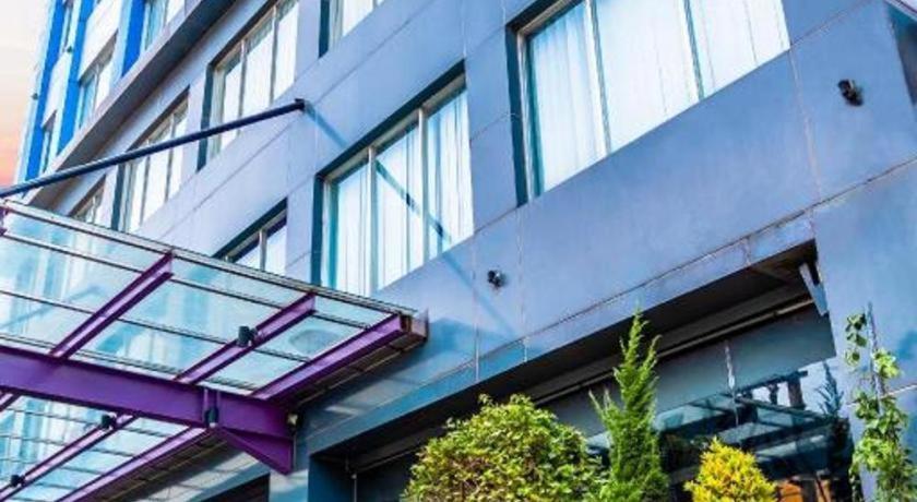 G Suites Hotel By Amithya Сурабая Екстериор снимка