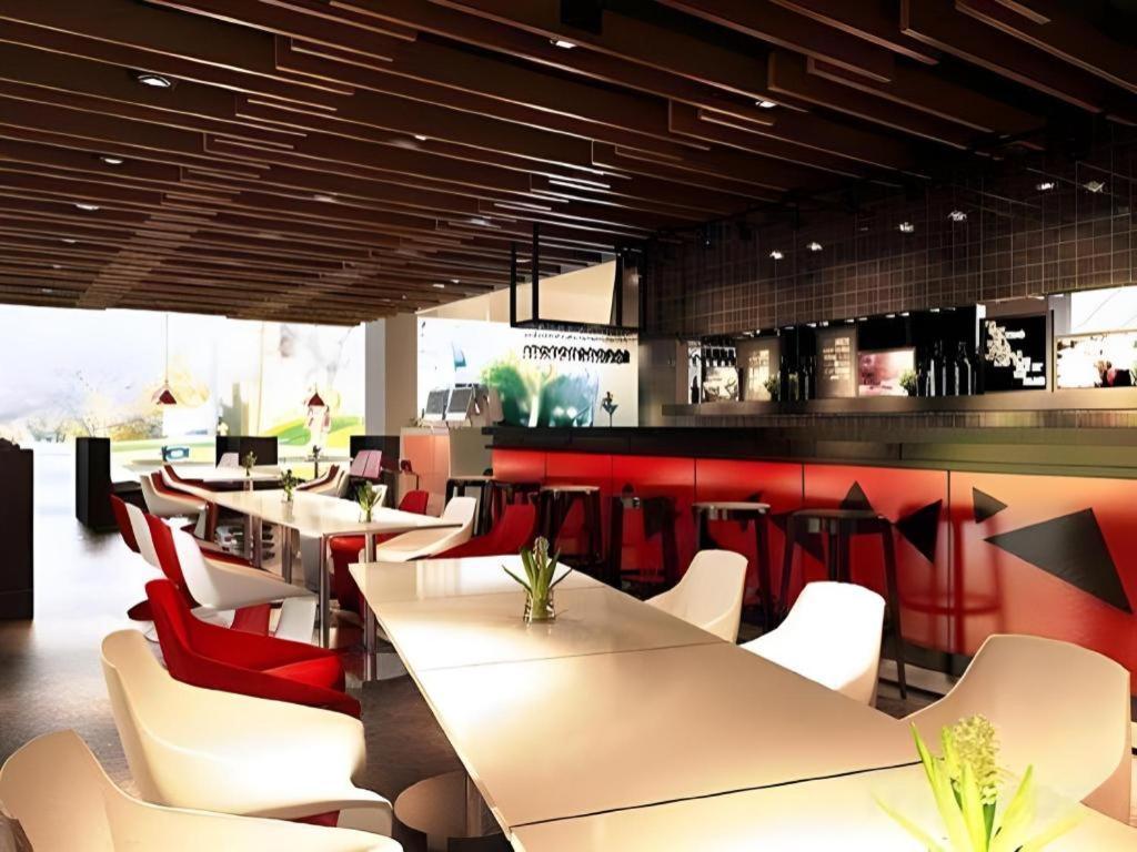 G Suites Hotel By Amithya Сурабая Екстериор снимка